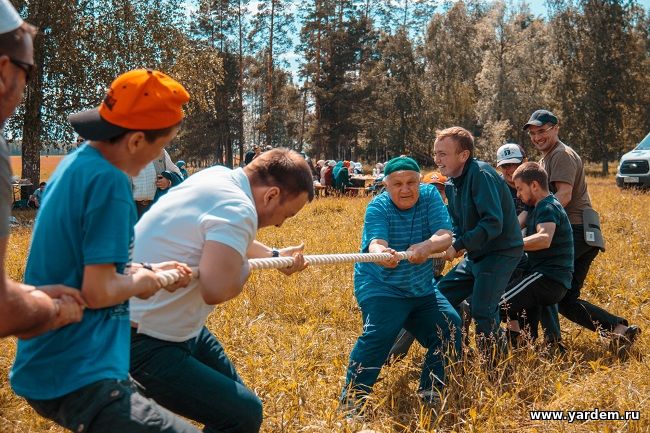 «Ярдәм» мәчете хезмәткәрләре табигать кочагында ял итте